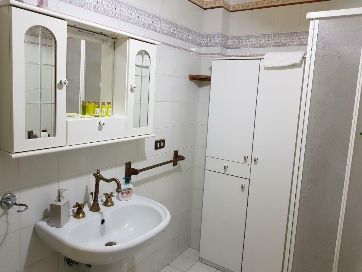 Il Tuppo - Al Centro In Cima Apartman Messina Kültér fotó